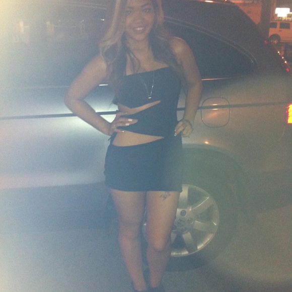 Black cut out dress - Picture 1 of 3